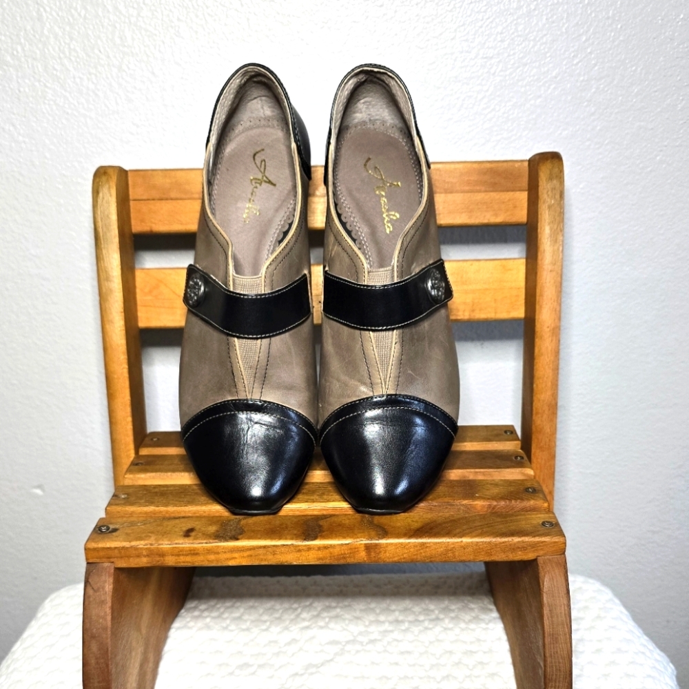 Anesha Genuine Leather Shoes - Black & Tan